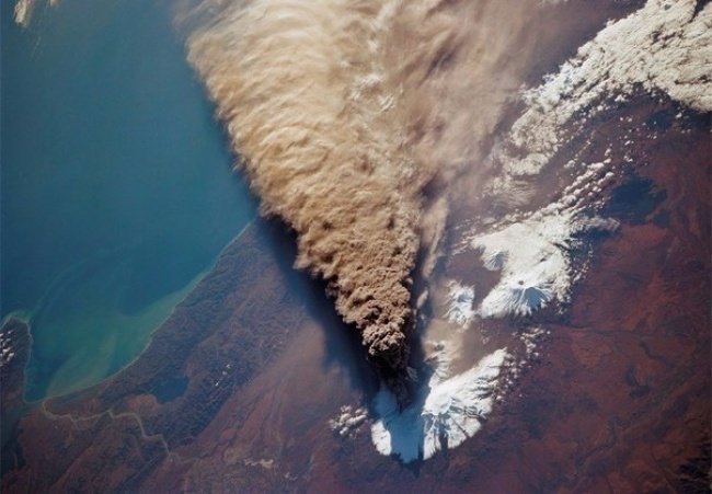Đây là những gì phun trào ra từ núi lửa
